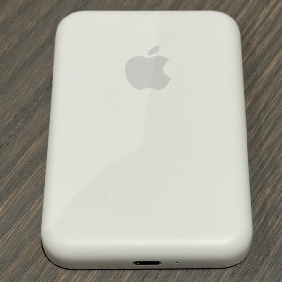 Apple Cell Phones & Accessories Apple Mag Safe Portable Charger